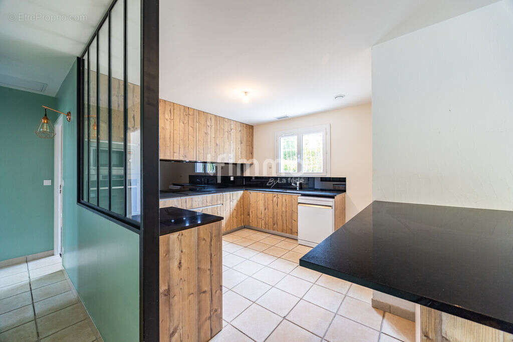 Maison 4 chambres - piscine - grand terrain - photo 10