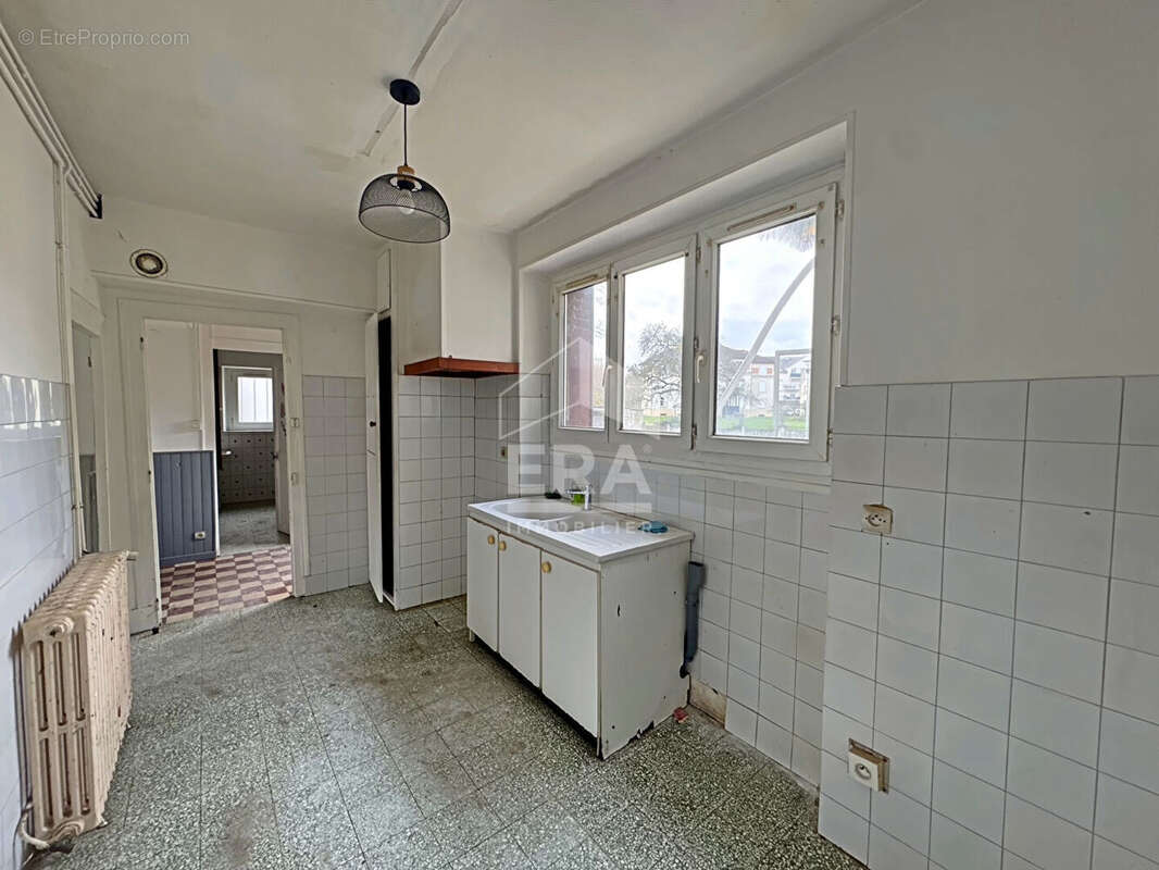 Maison à SAINT-JEAN-DE-BRAYE