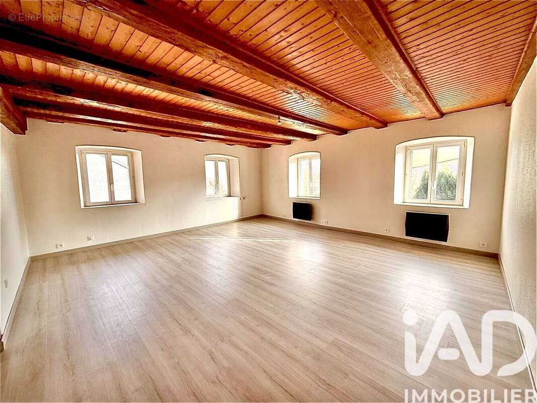 Appartement 60 m² à Sainte-Marie-Aux-Mines  - photo 3