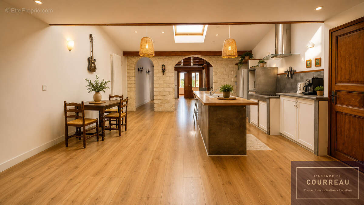 Fabrègues   Superbe maison vigneronne de 280 m2 avec jardin - photo 6