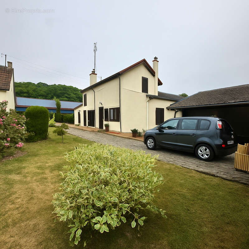 Maison à SAINT-JUST-EN-CHAUSSEE