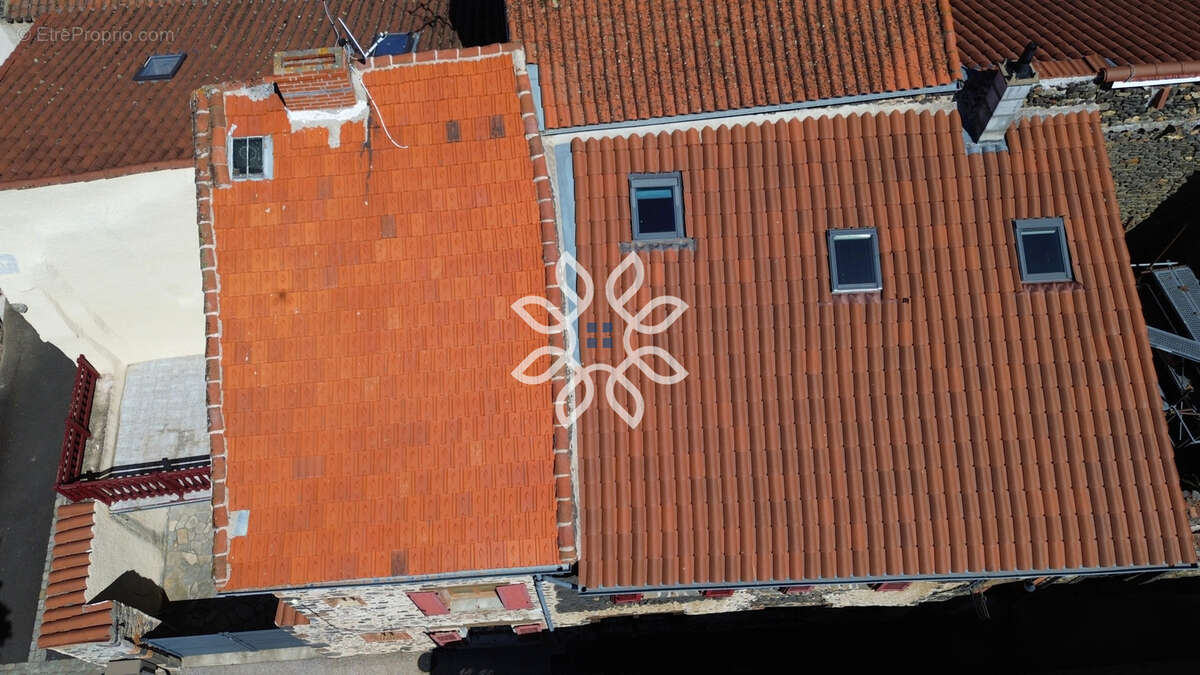 Maison en pierre de caractère au cœur de Lamothe - photo 29
