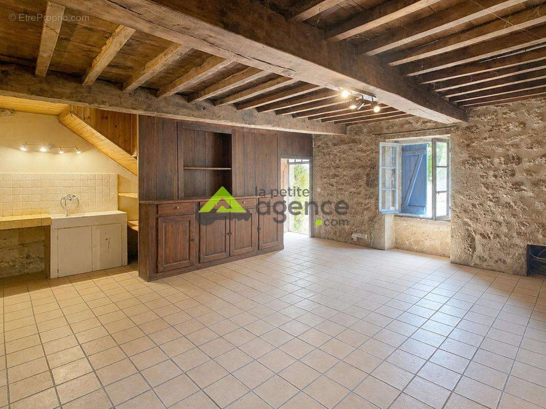 Maison pierre + grange 100 m2   charme + potentiel   campagn - photo 2