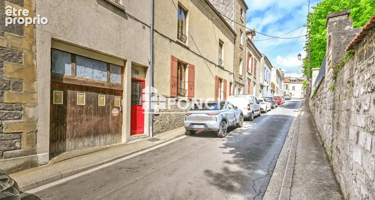 Immeuble de rapport situé en centre ville de Pontoise - photo 3