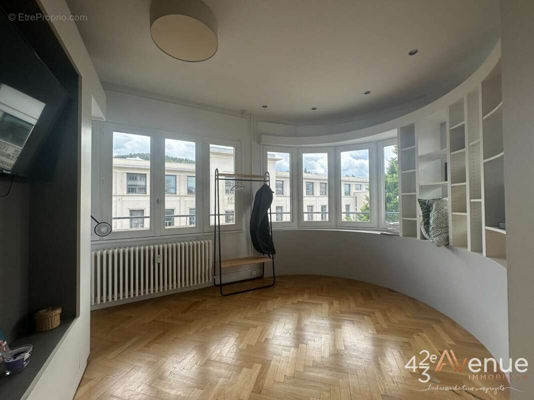 Appartement à SAINT-ETIENNE