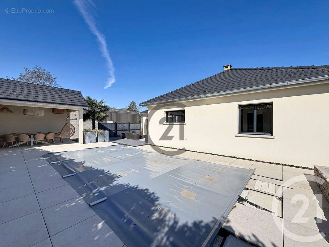 Maison 126 m² à Saint-Pouange  - photo 18