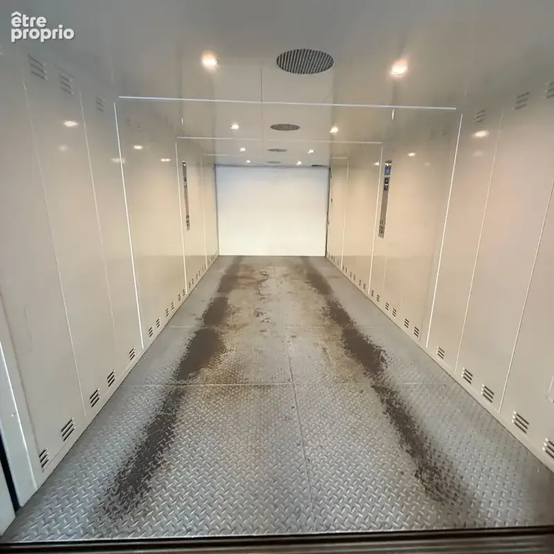 Parking à PARIS-16E
