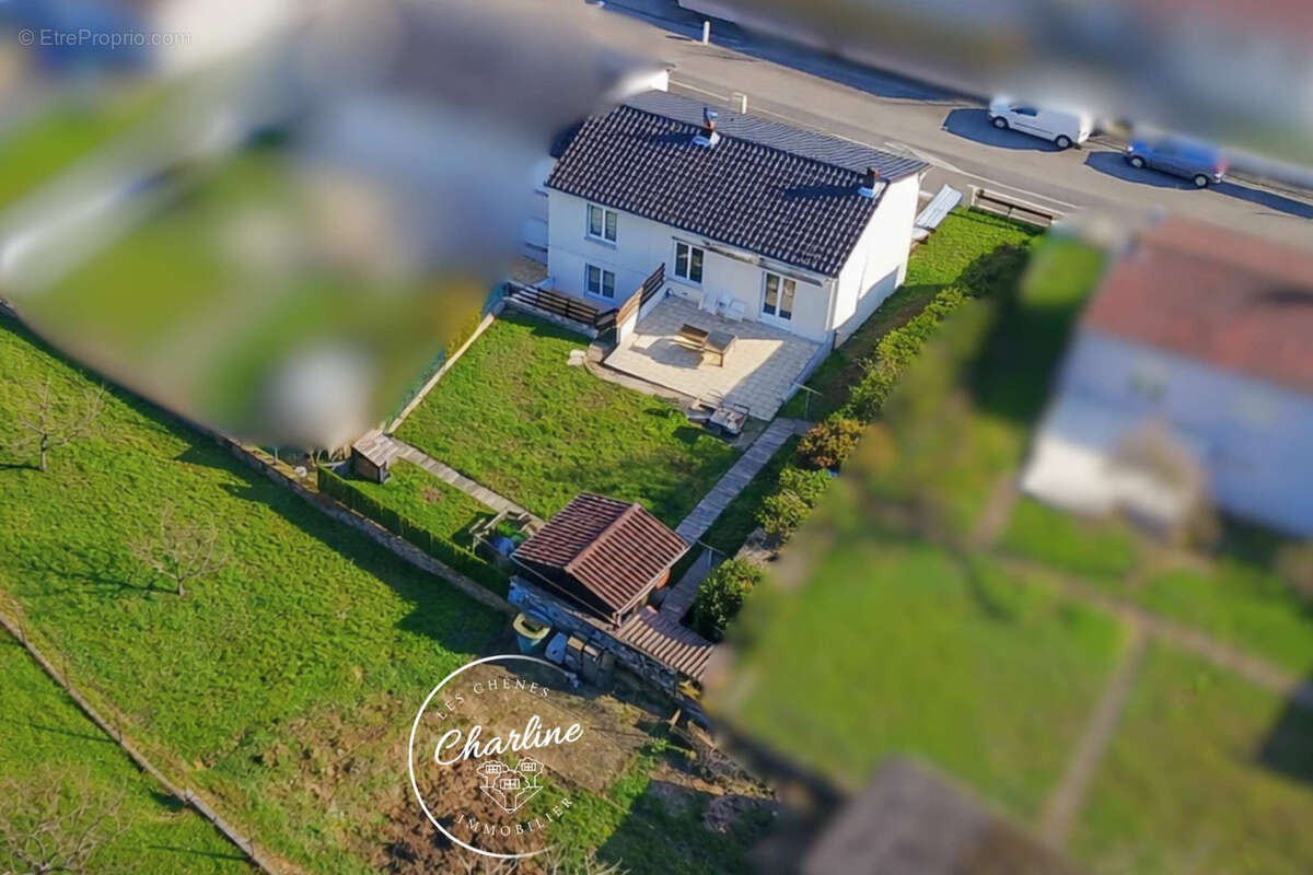 Maison à SAINTE-MARIE-AUX-CHENES