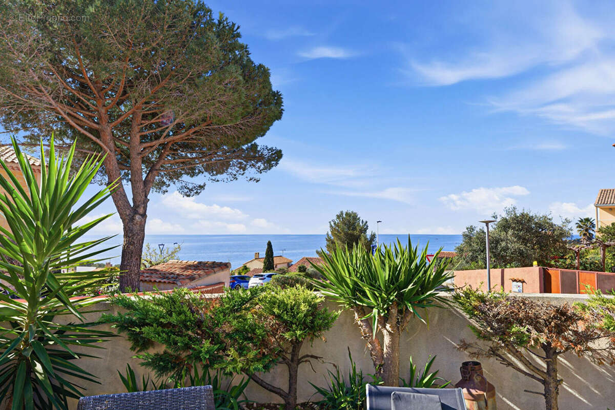 Appartement à SAUSSET-LES-PINS