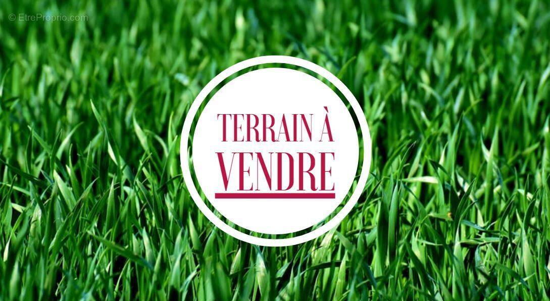 Terrain à ECURCEY