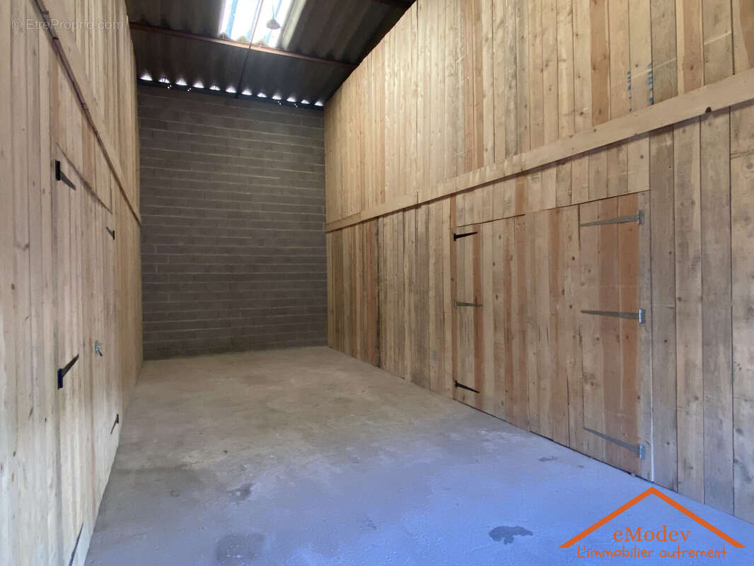 Commerce à SAINTE-MARGUERITE