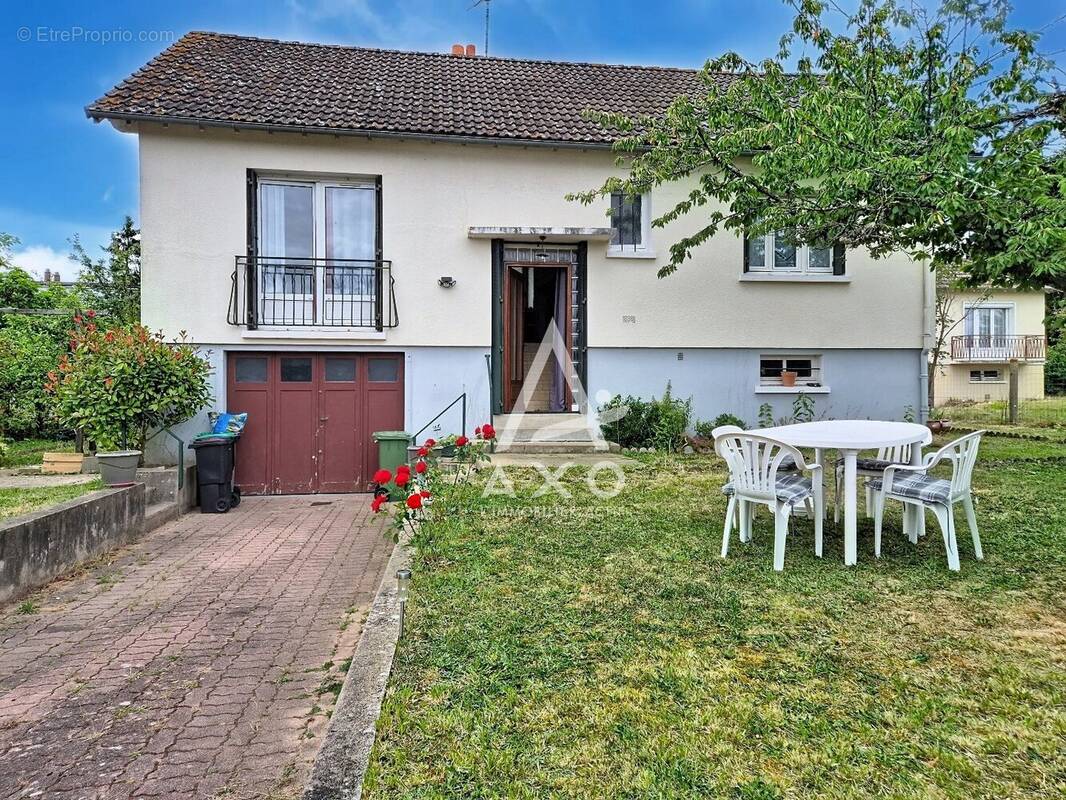 Maison à BLENEAU