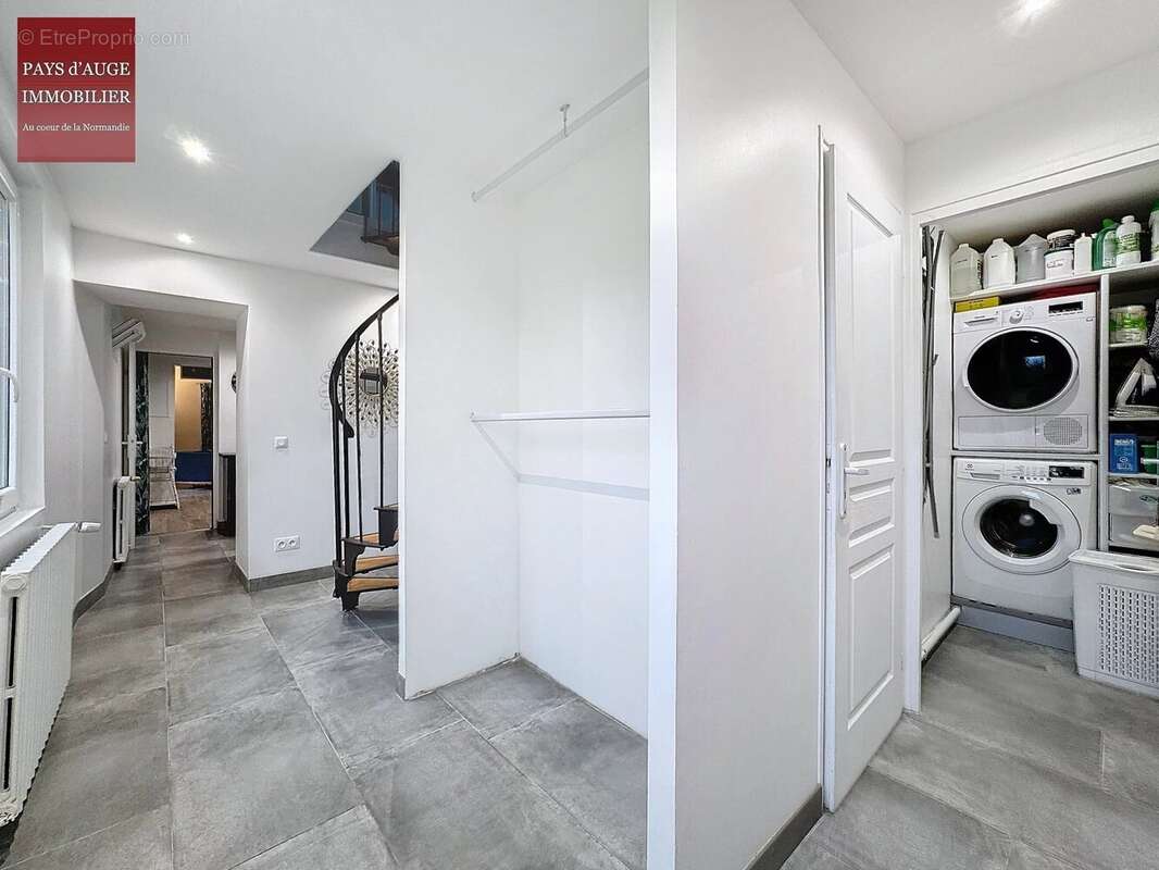 Maison à NEUVILLE-SUR-TOUQUES