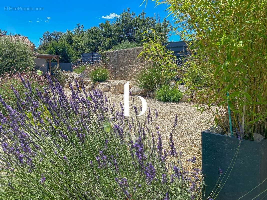 Maison à GOUDARGUES