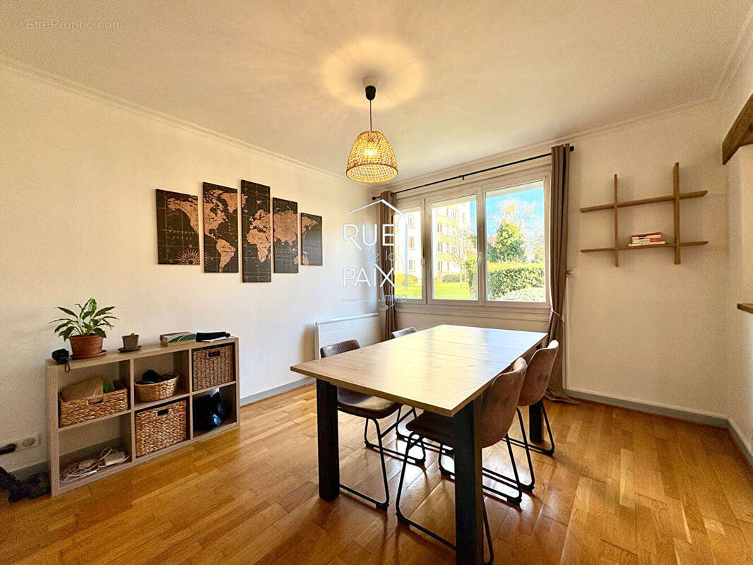 Appartement à BUXEROLLES