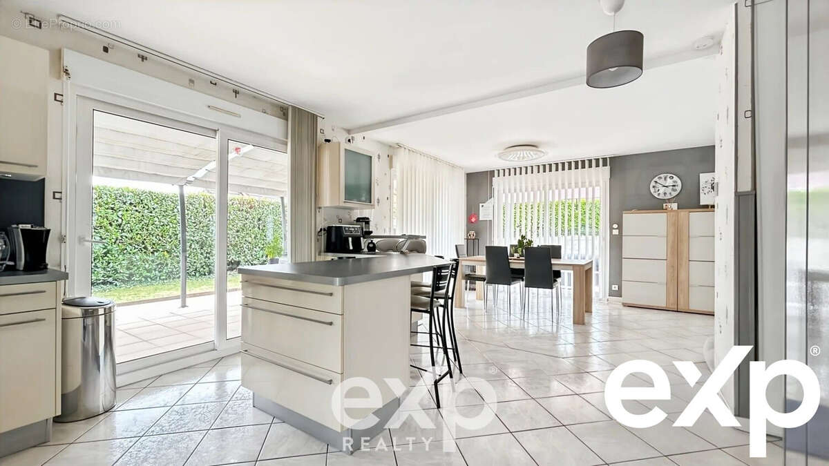 Maison à BOUSSIERES