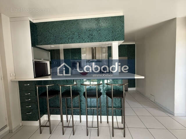 Rare à la vente, magnifique ensemble immobilier avec une maison d'habitation, piscine, jacuzzi, spa, dépendanc - photo 7