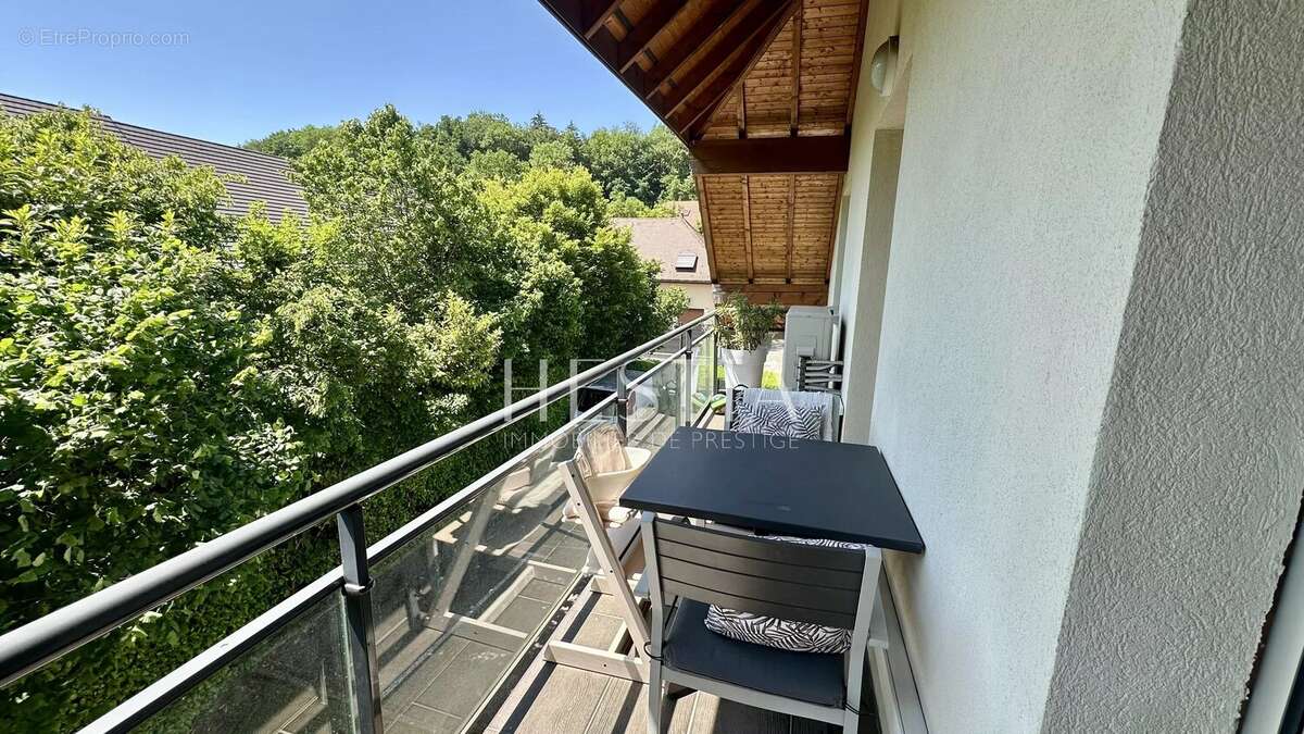 Appartement à GROISY