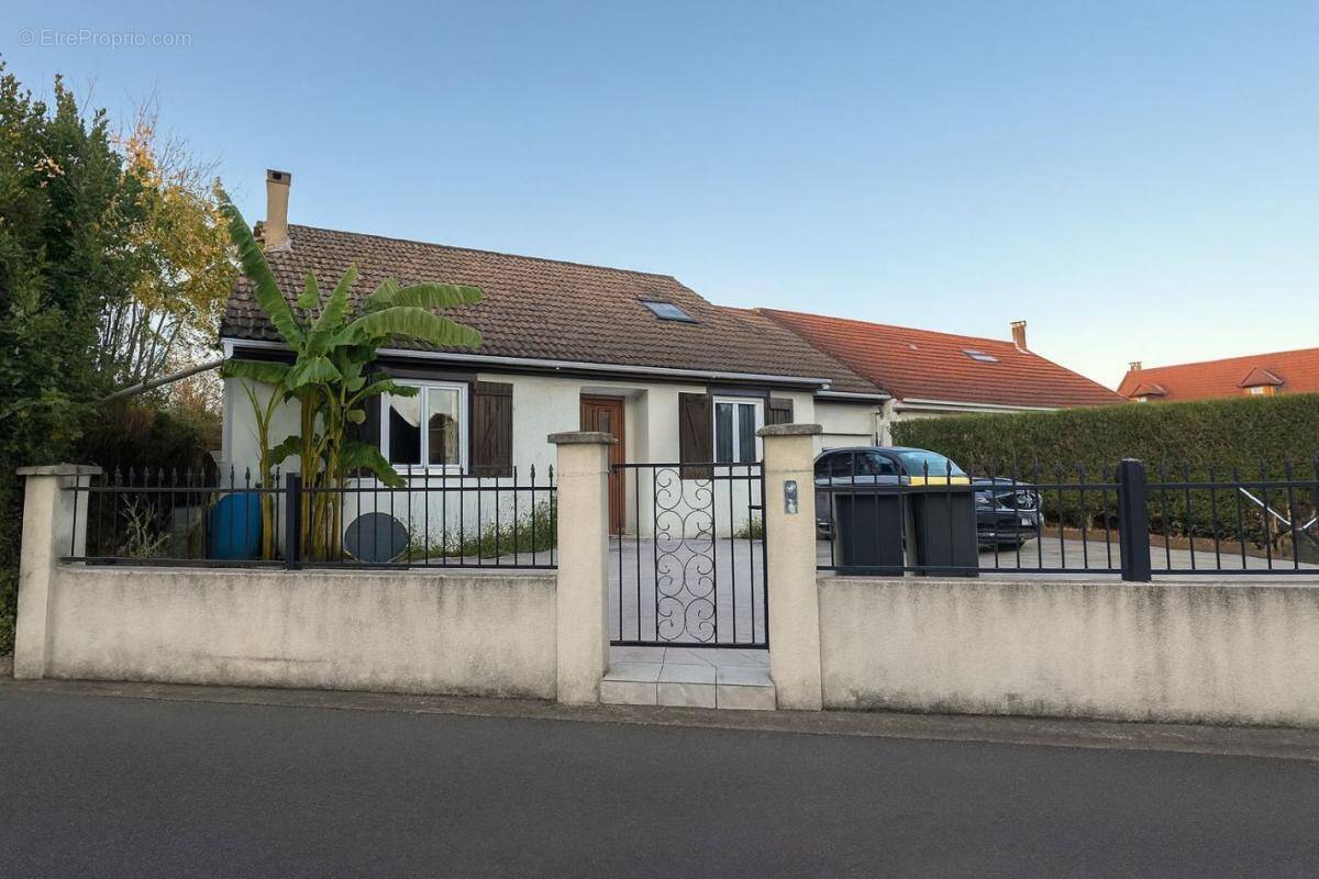 Maison à PONTAULT-COMBAULT