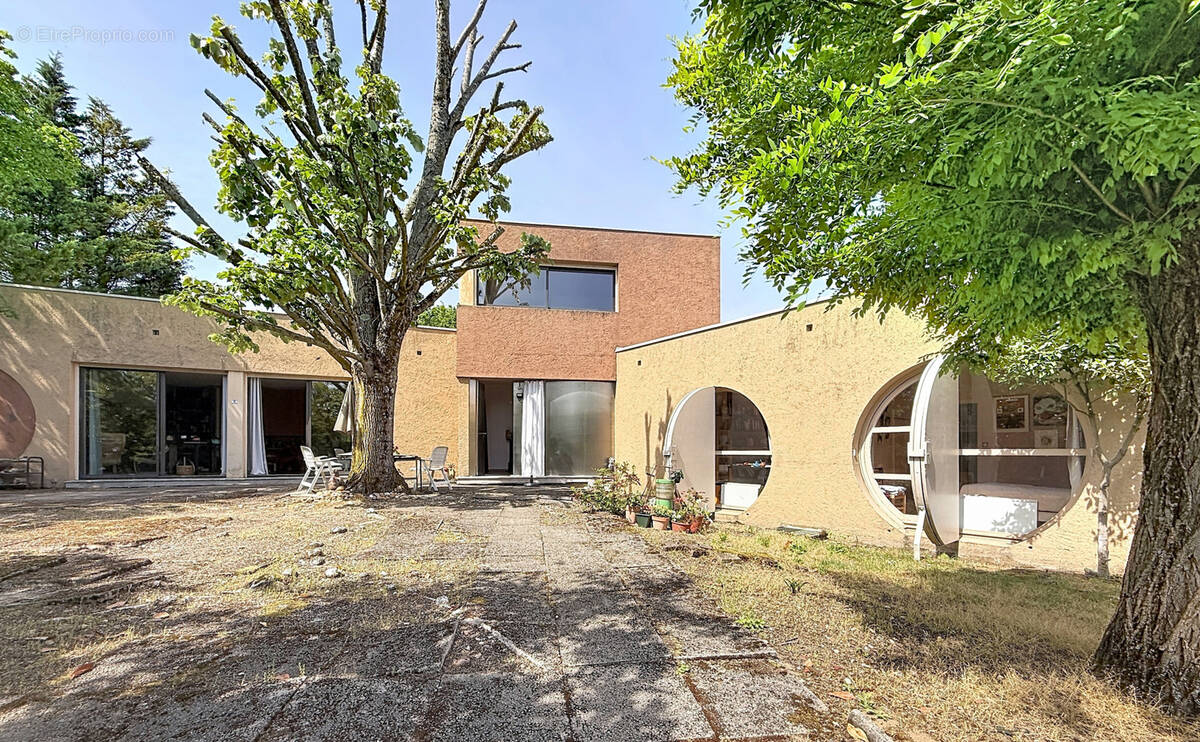 Maison à FRANCHEVILLE