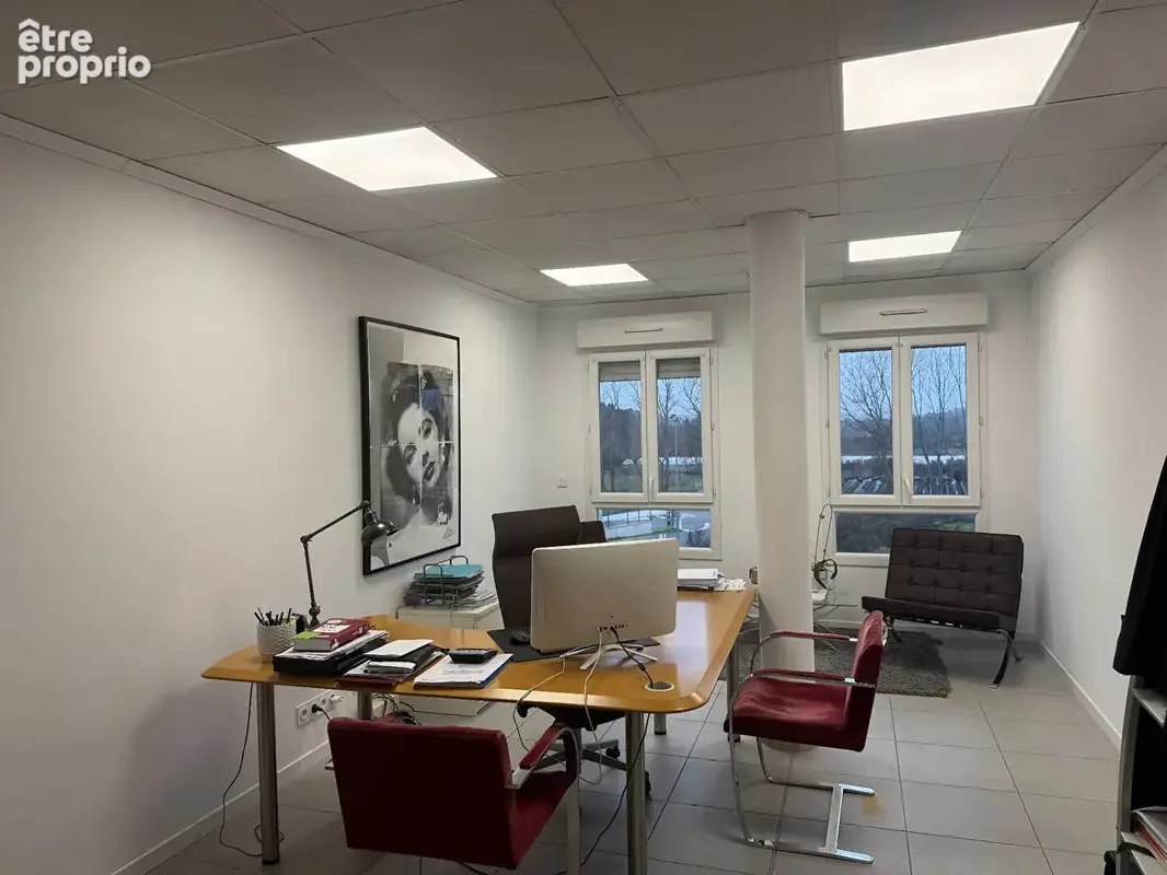 Appartement 108M² EGUILLES - PARKING 265 000 - photo 7