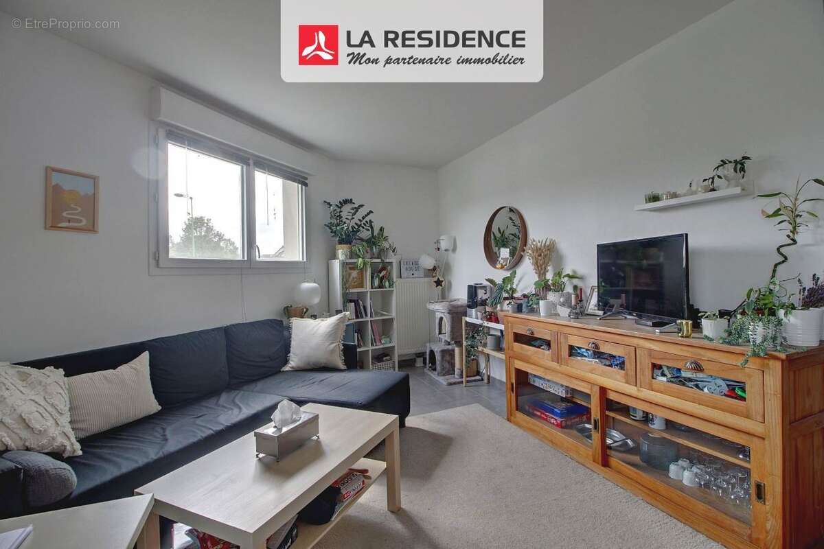 Appartement à SAINT-ETIENNE-DU-ROUVRAY