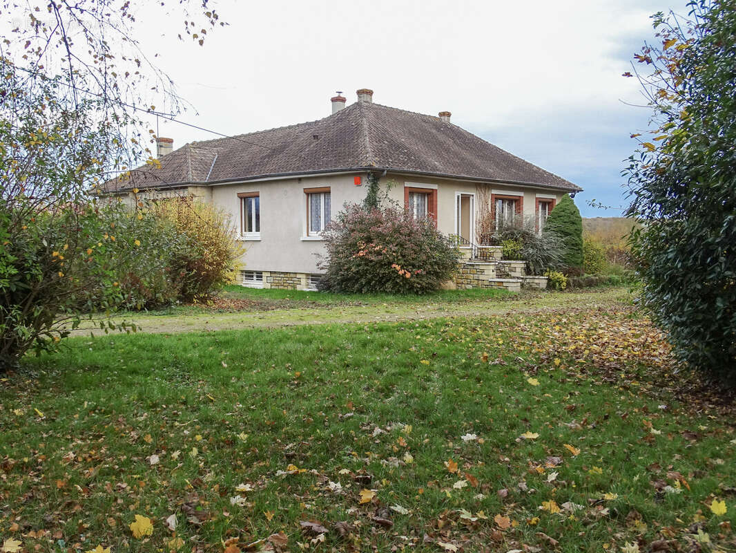 Maison à ANJOUIN