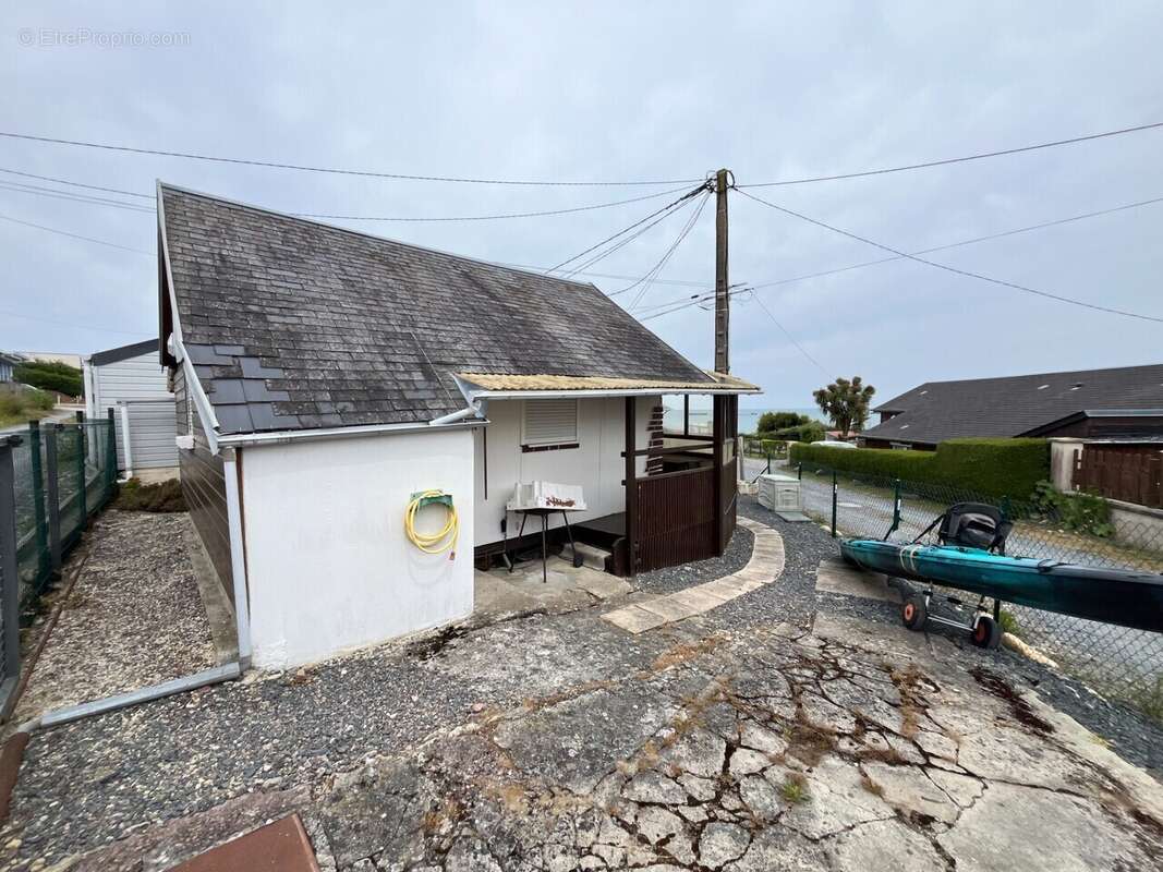 Maison à SAINT-COME-DE-FRESNE