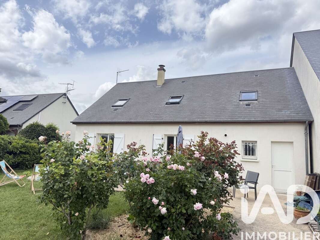 Photo 2 - Maison à LA VILLE-AUX-DAMES