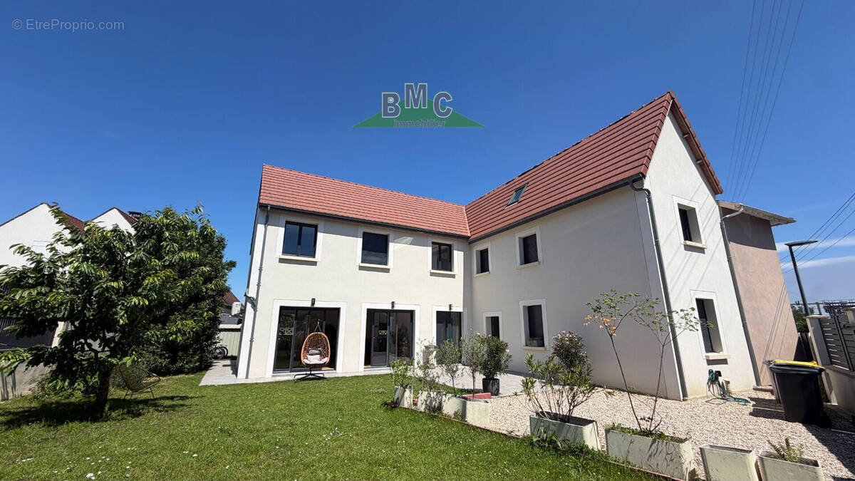 Maison à EAUBONNE