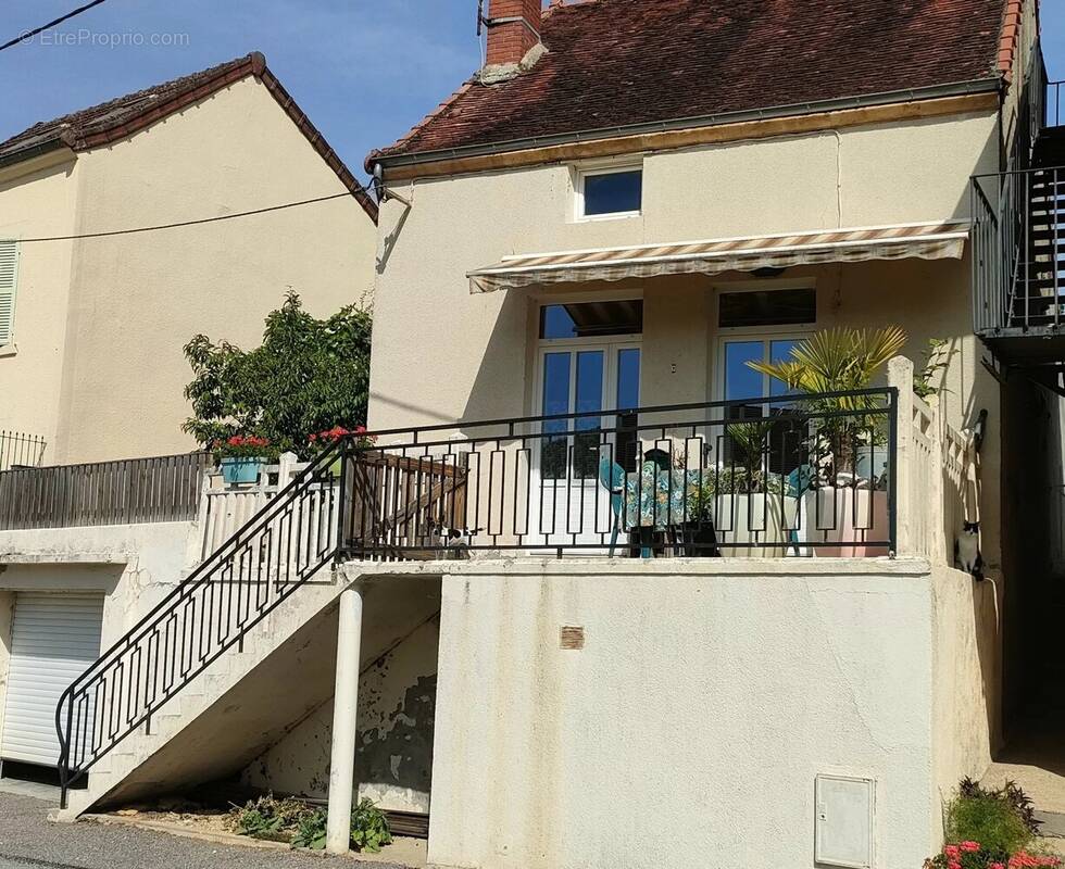 Maison à CHAROLLES