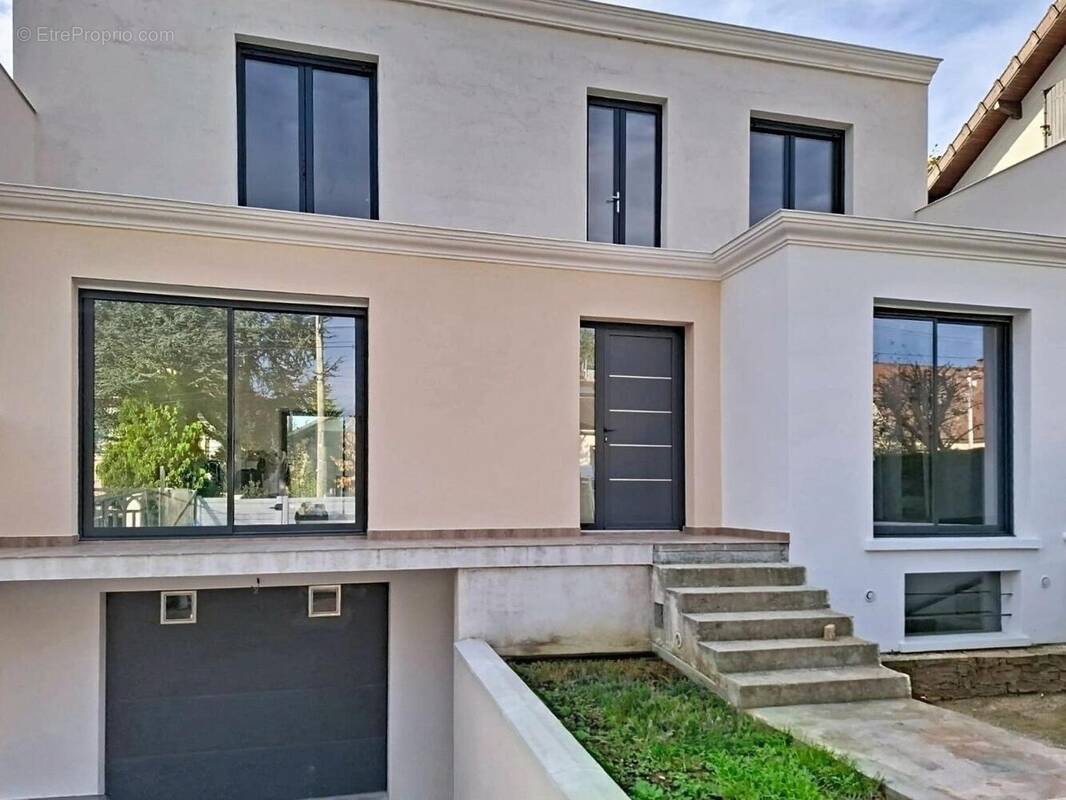 Photo 1 - Maison à NOISEAU