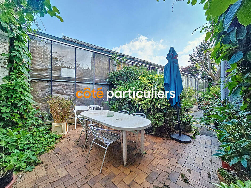 Commerce à LA CHAPELLE-D&#039;ARMENTIERES