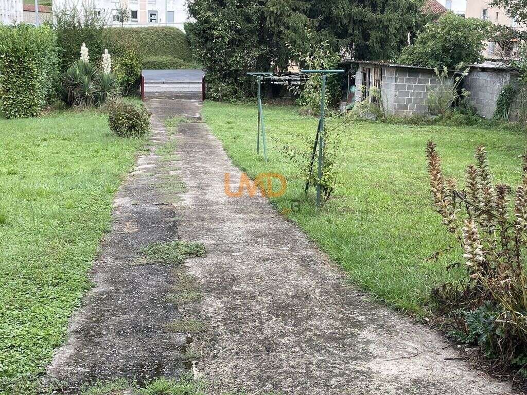 Maison à DECAZEVILLE