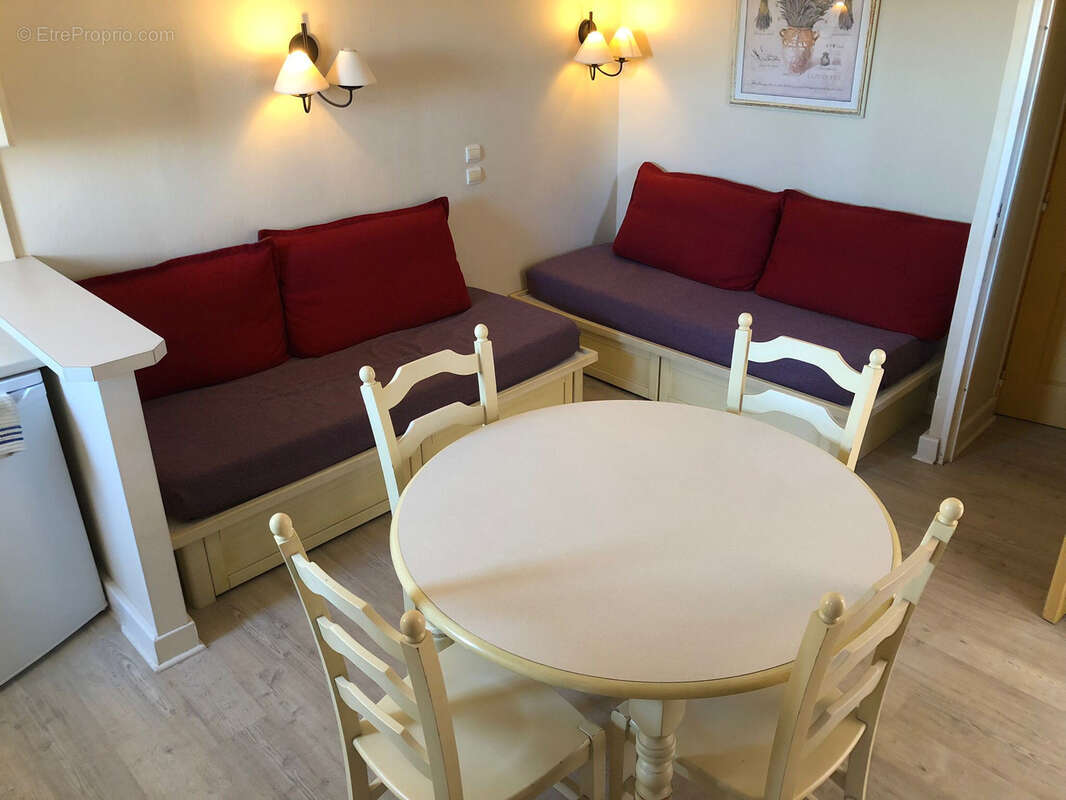 Appartement à ROQUEBRUNE-SUR-ARGENS