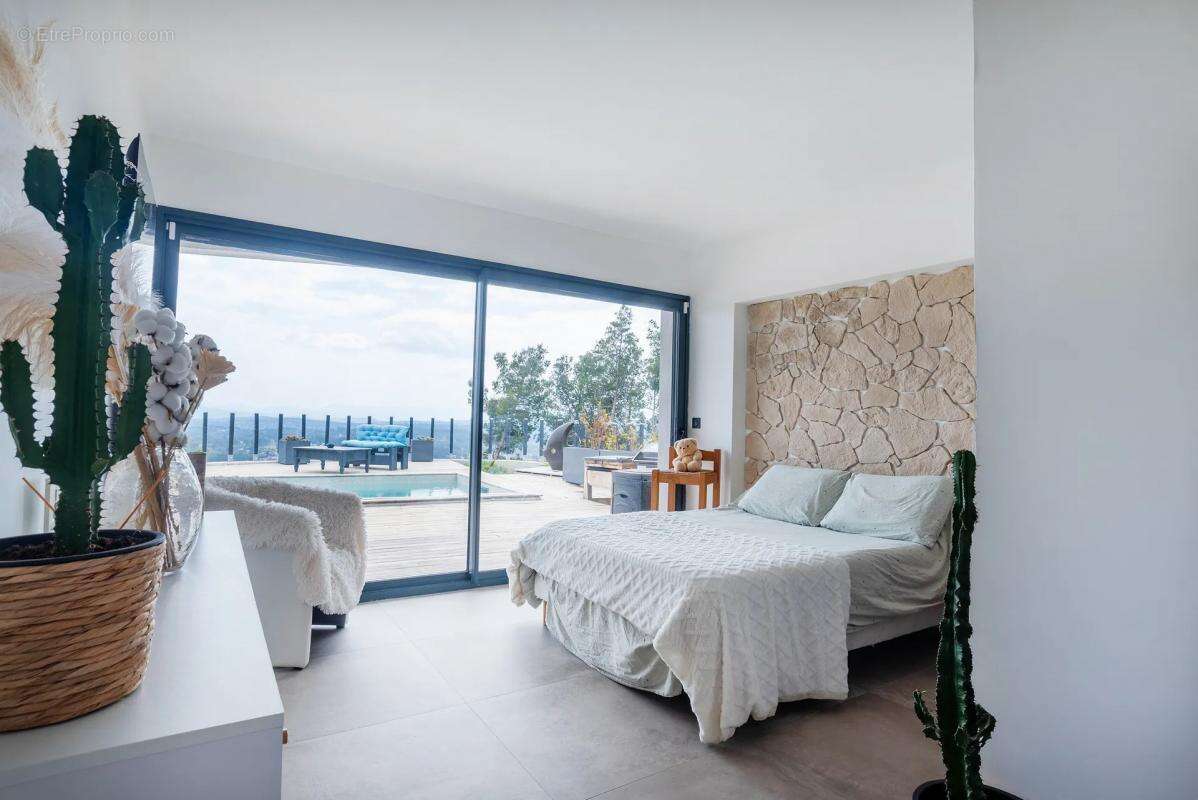 Maison à DRAGUIGNAN