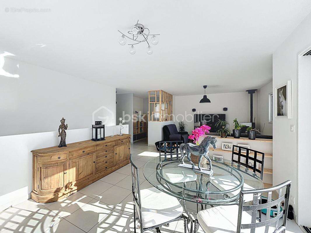 Maison à LA GACILLY