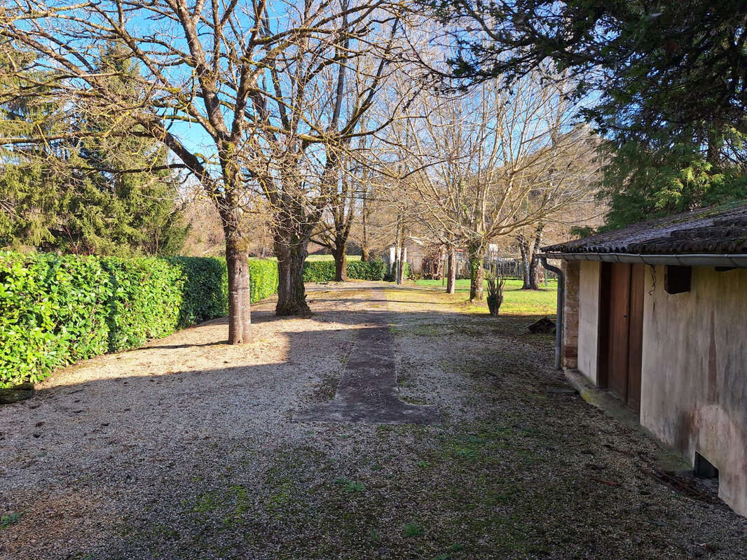 Appartement à SAUVETERRE-LA-LEMANCE