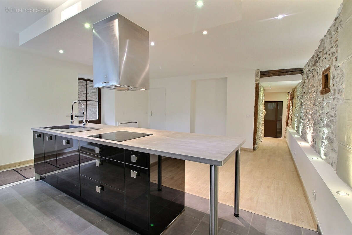 Appartement à CHENS-SUR-LEMAN