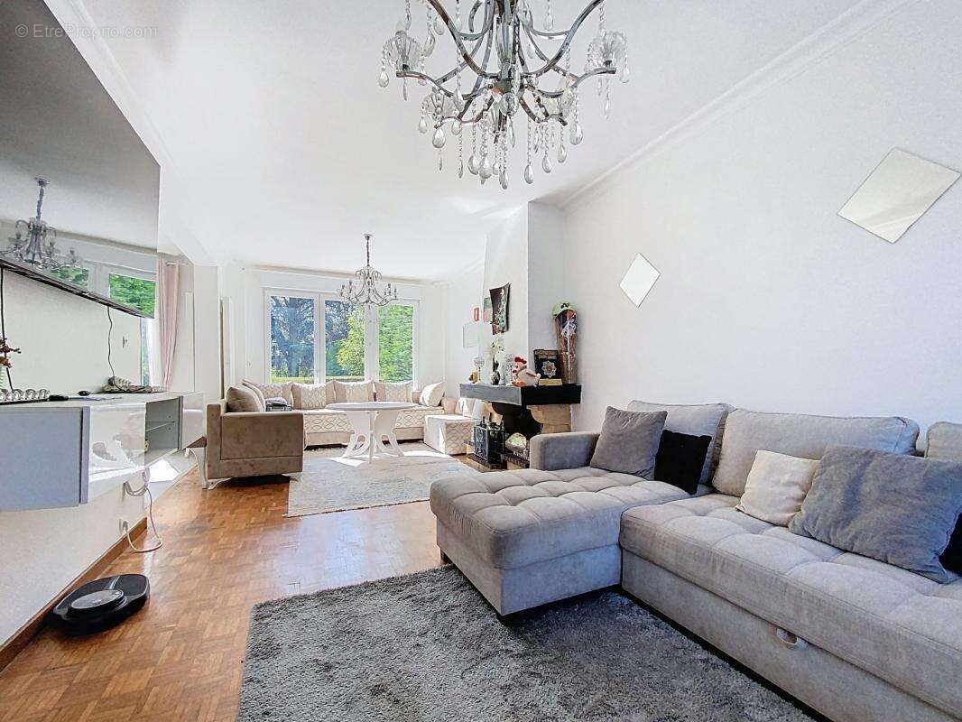 Maison à LA CHAPELLE-D&#039;ARMENTIERES