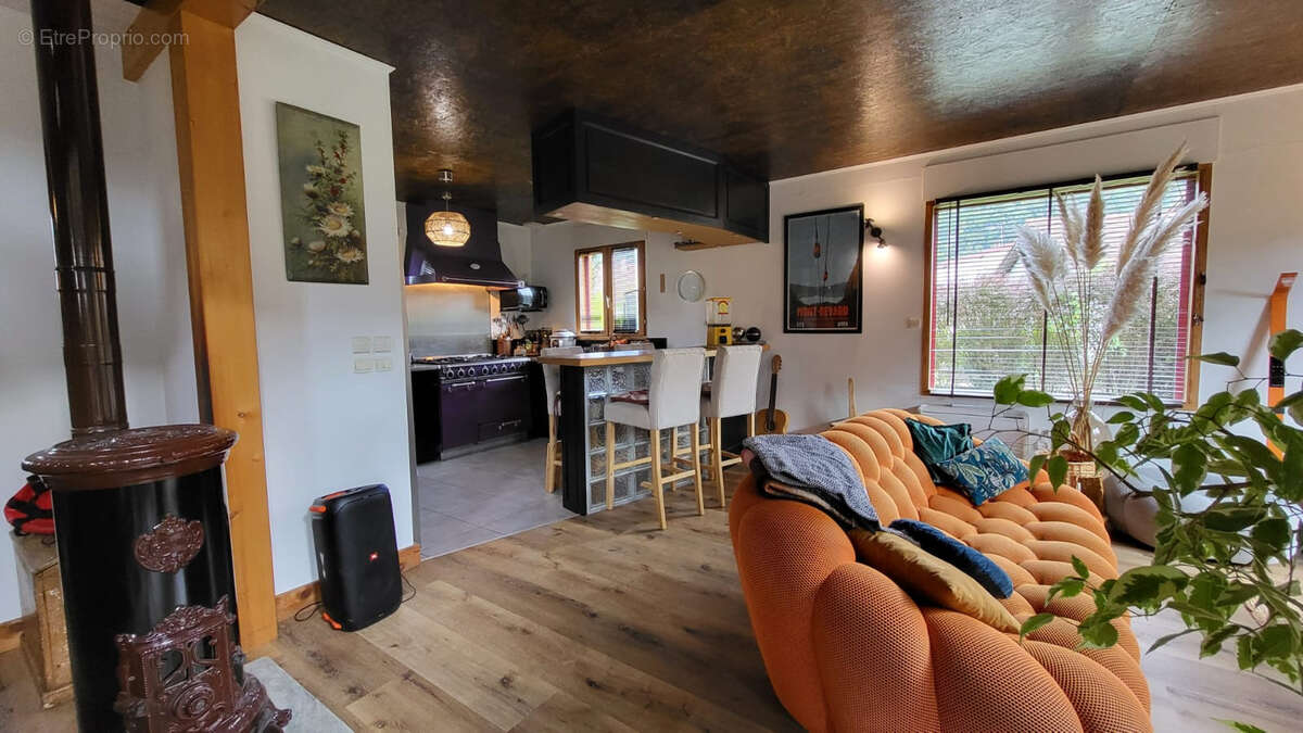 Maison à SAINT-BERON