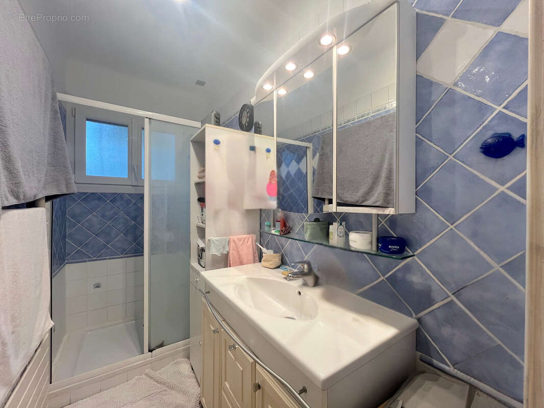 Maison à SIX-FOURS-LES-PLAGES