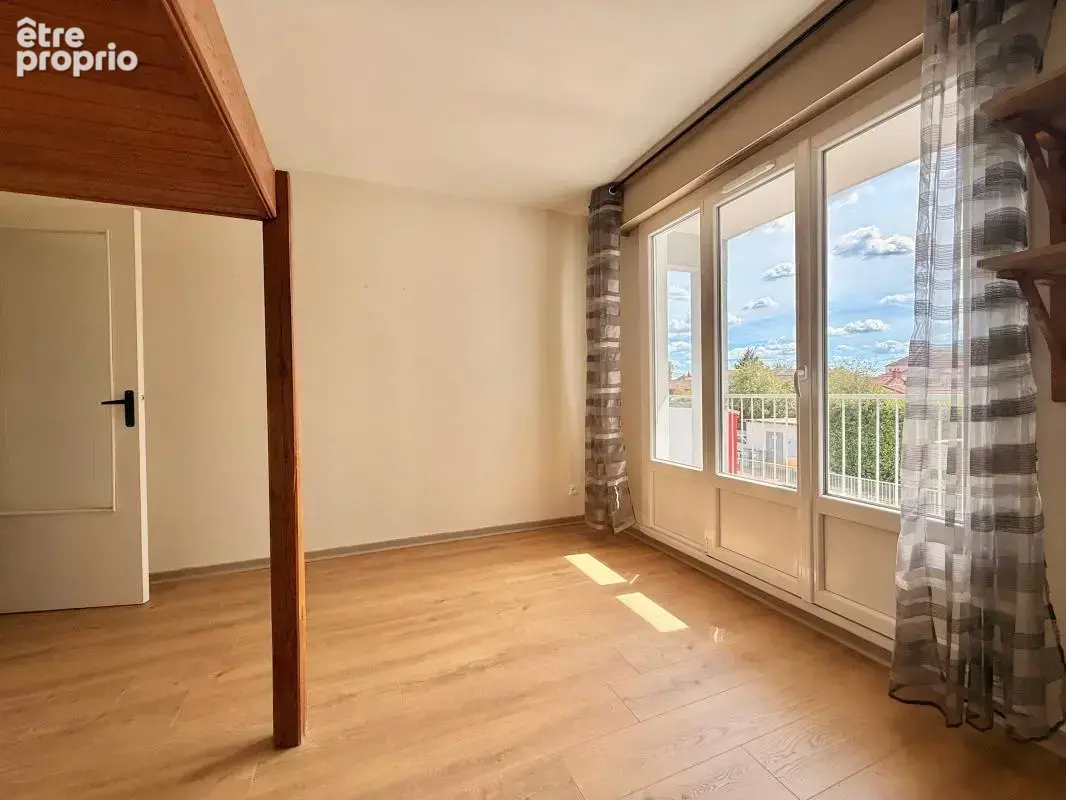 Appartement À Vendre T1 30m² place de parking privative et cave - photo 6