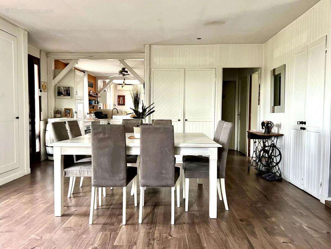 Maison à SAINT-LAURENT-DES-VIGNES