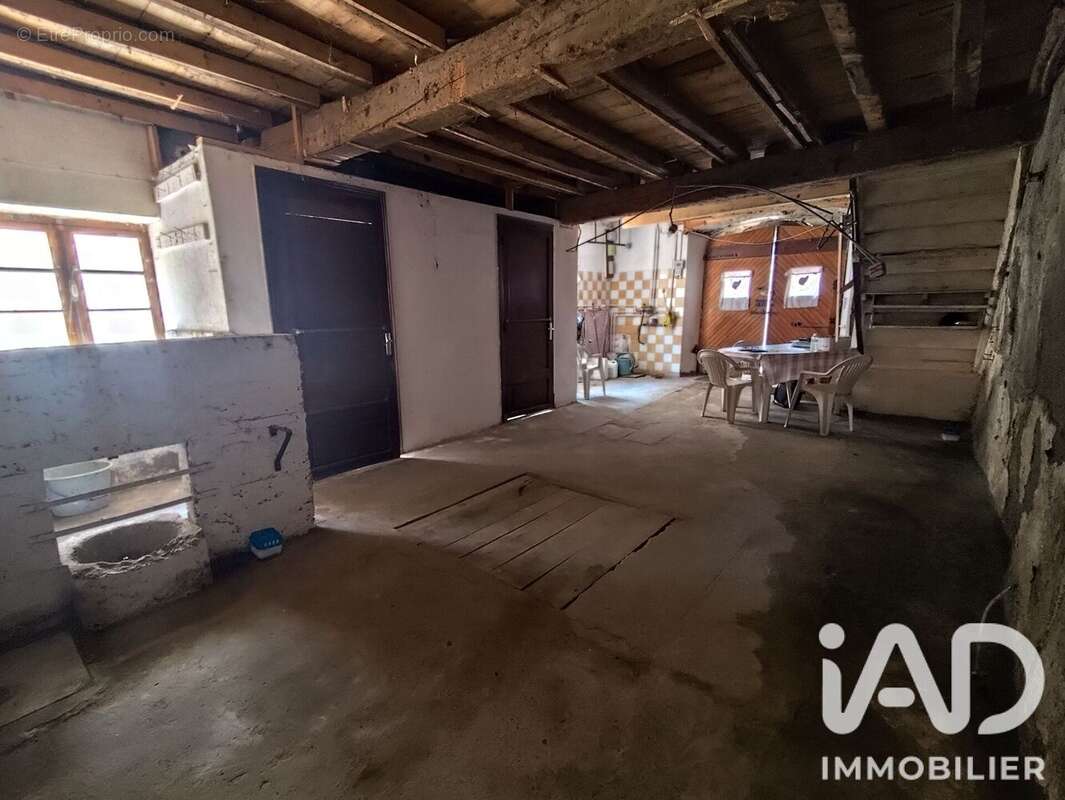 Maison 115 m² à Osse-En-Aspe  - photo 4