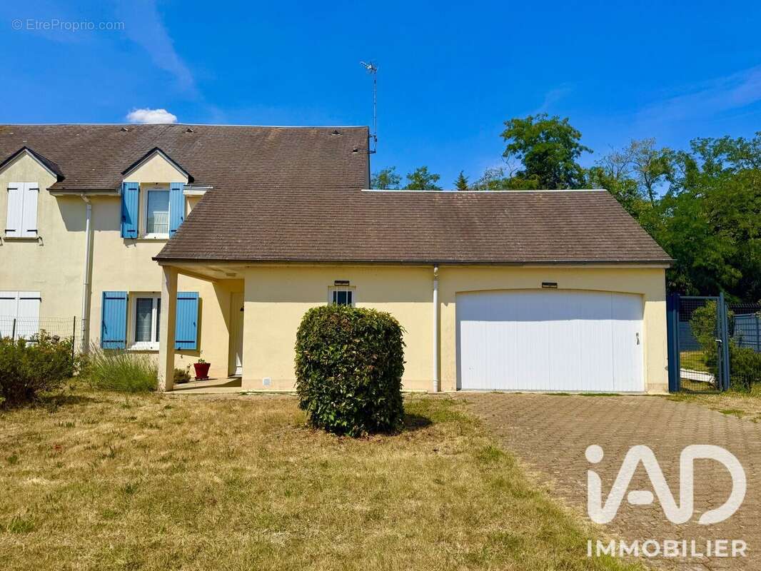 Photo 2 - Maison à LERE