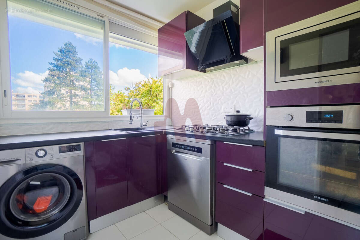 Appartement à BRON