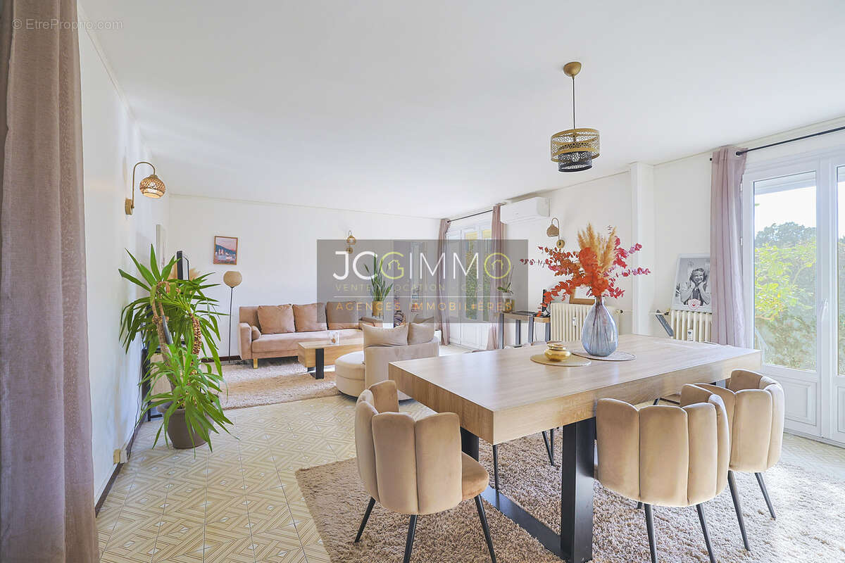 Appartement à LE LAVANDOU