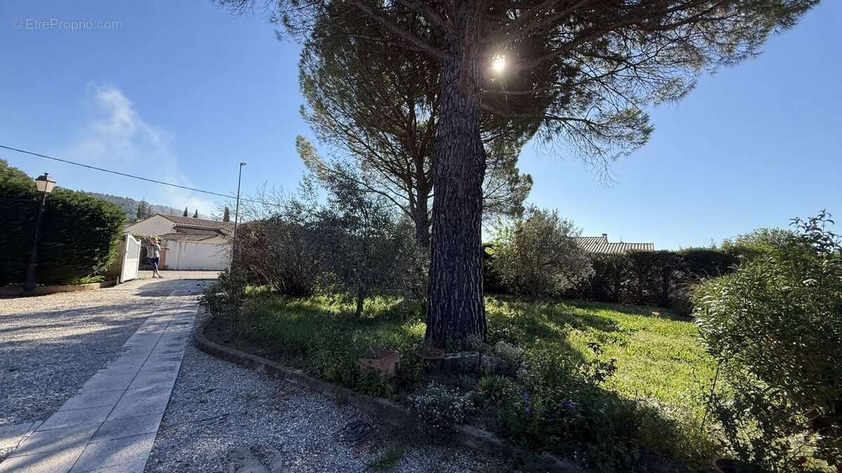 Maison à FIGANIERES