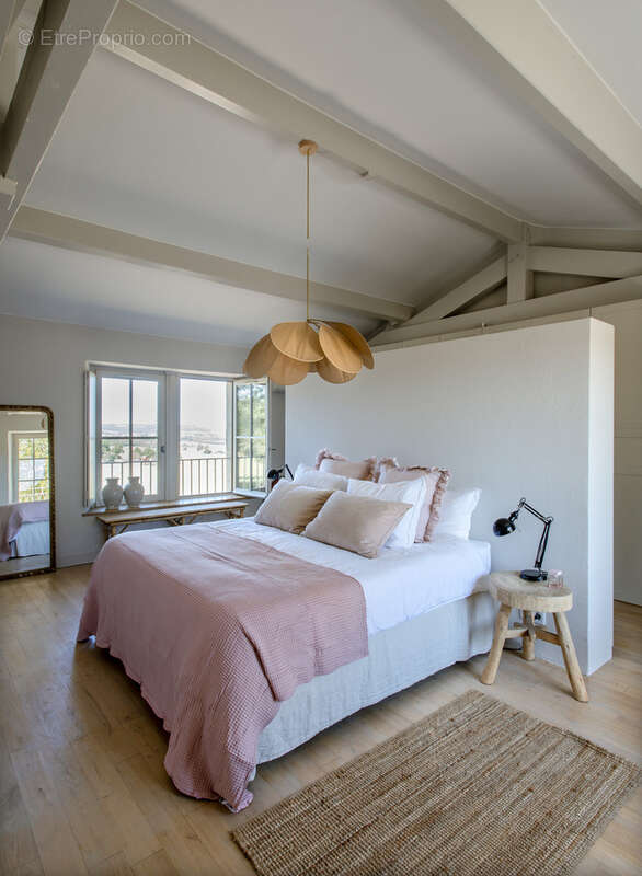 Maison à SAVIGNAC-SUR-LEYZE